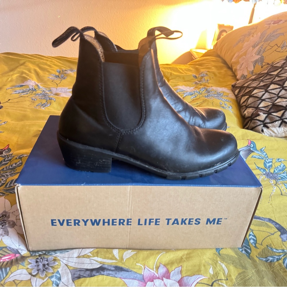 Blundstone Black Chelsea Leather Ankle Boots